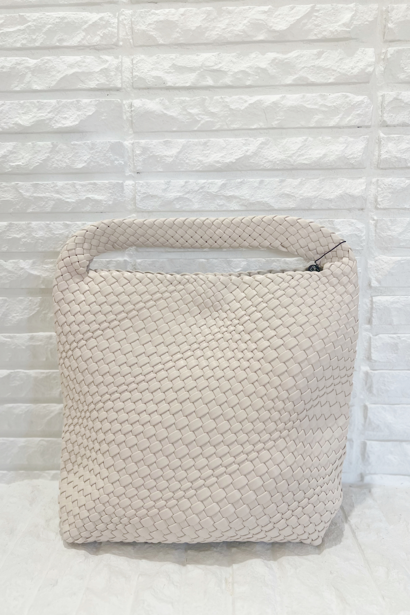 BRANDY WOVEN BUCKET BAG