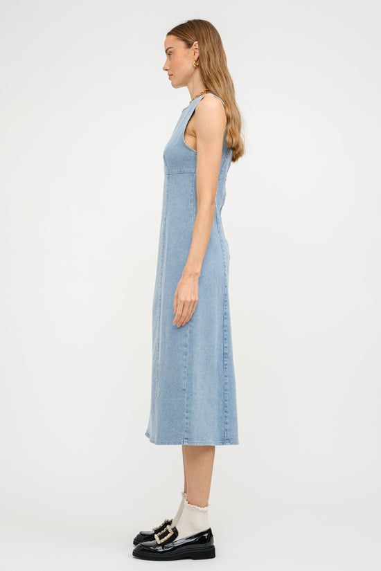 GISELE LIGHT WASH DENIM SLEEVELESS MIDI DRESS