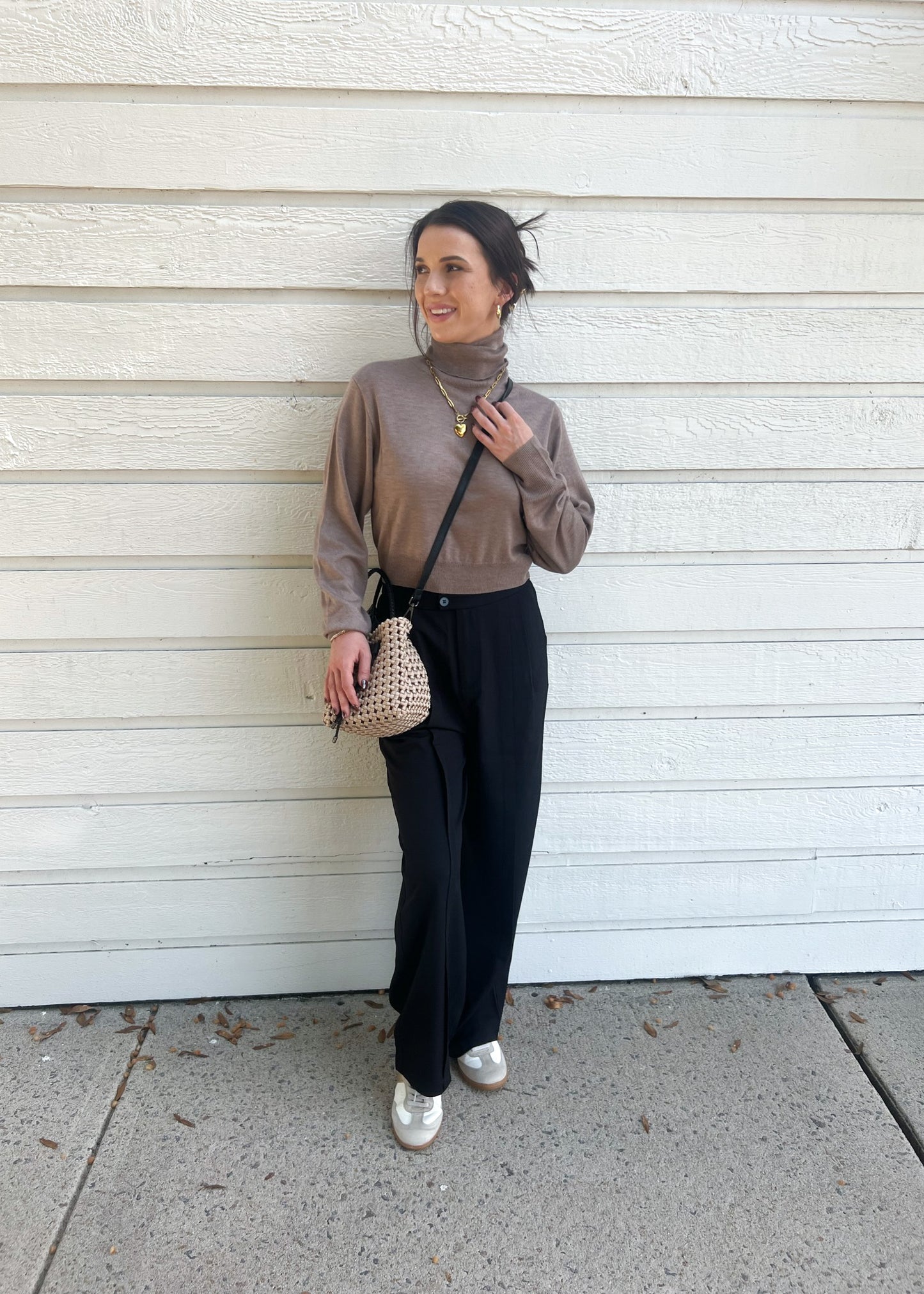 CORA CROPPED SWEATER