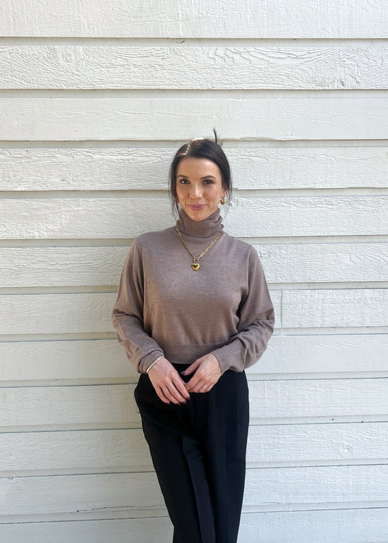 CORA CROPPED SWEATER