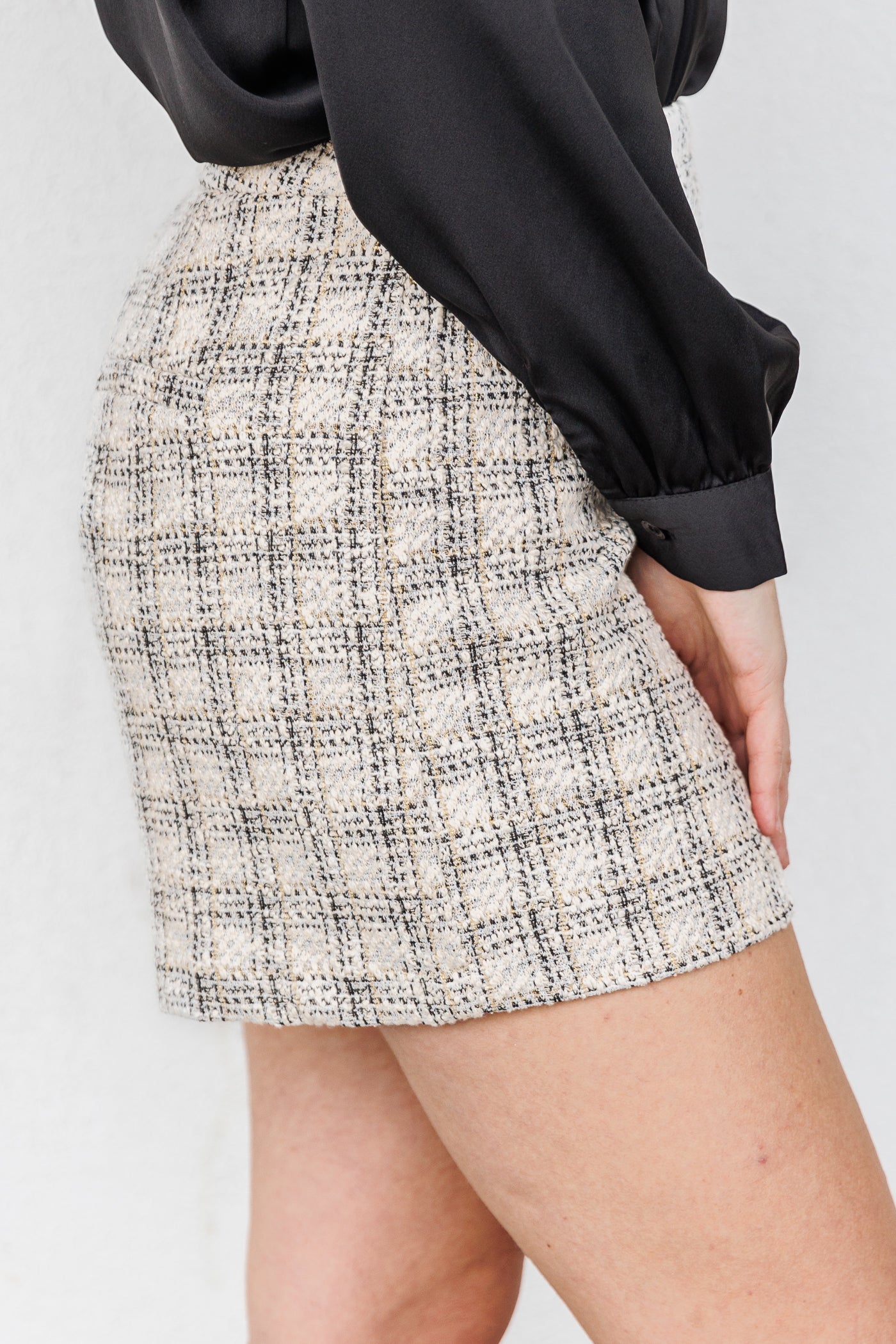 ADELE TWEED SHORTS