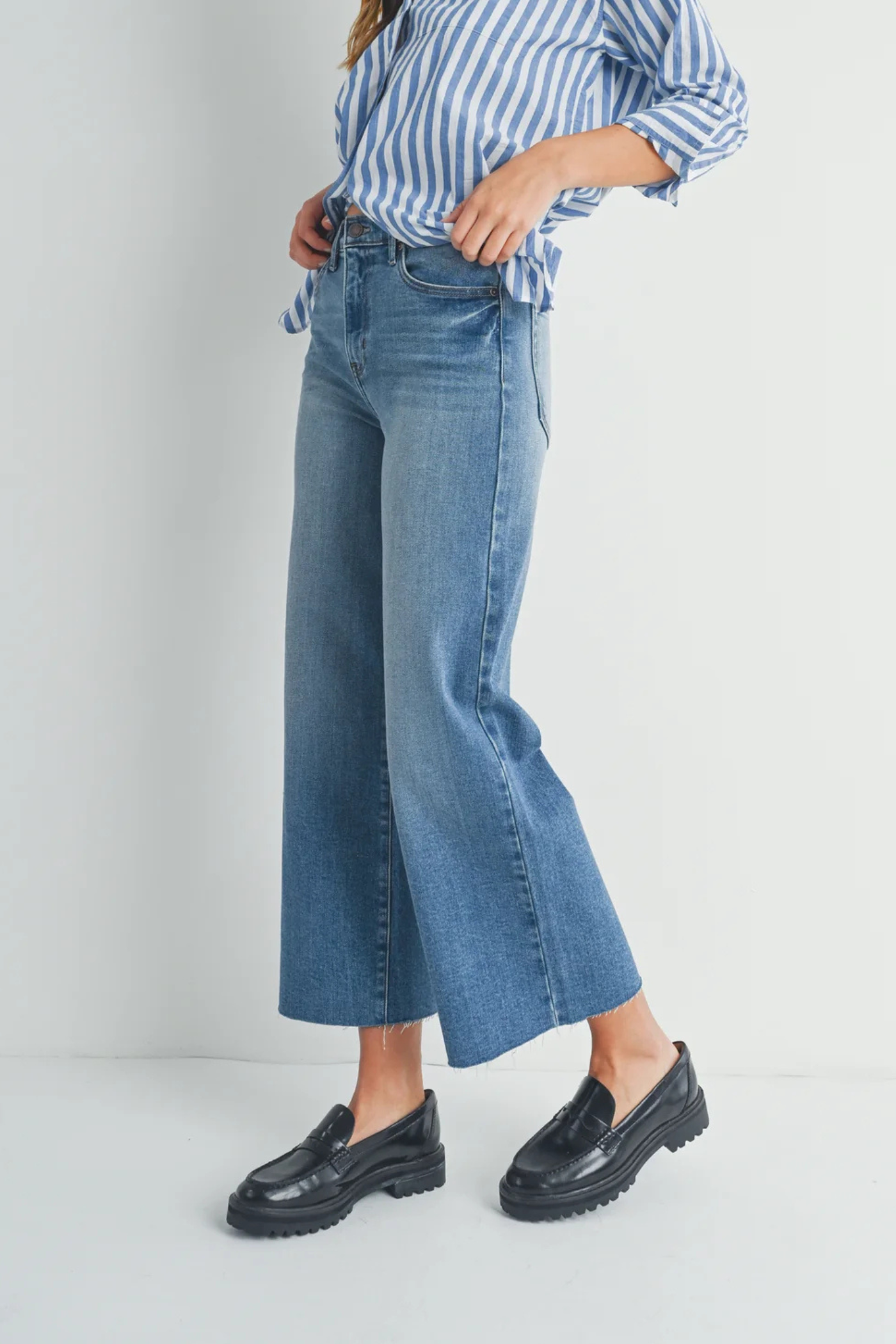 MARY SCISSOR CUT WIDE-LEG DENIM